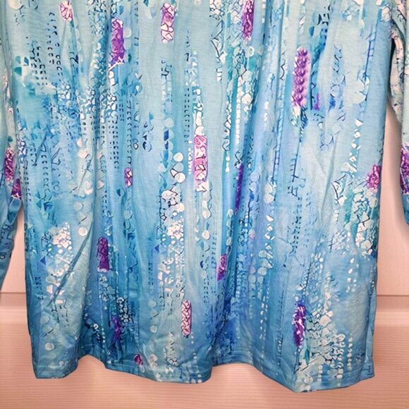 NEW Blue and White Printed Button Collar Top Plus Size XXL - Picture 4 of 5